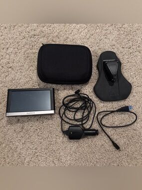Garmin NUVI 2597 LMT 5-Inch GPS Receiver Navigator - Black and Gray, Tested